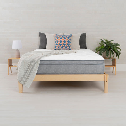 Matelas NuForm 11 à plateau-coussin moyennement moelleux