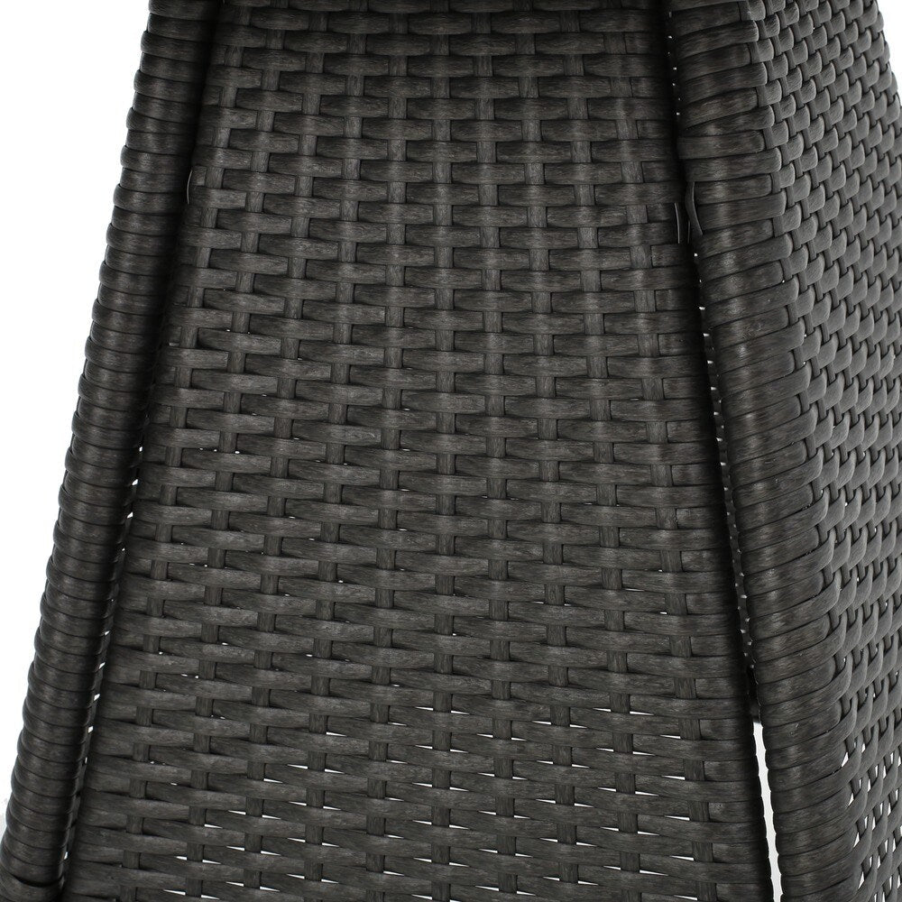 Ensemble bistrot d'extérieur Peterson 3 pièces en osier avec coussins par Christopher Knight Home