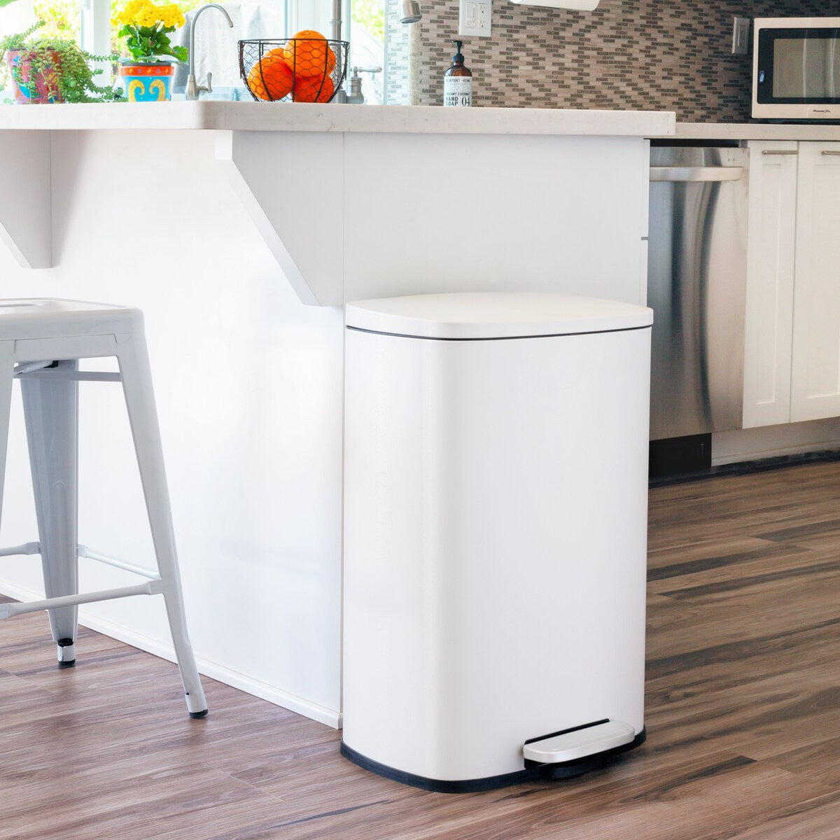 Poubelles Qualiazero 13,2 GAL plus deux poubelles rectangulaires à pédale 1,3 GAL - Combo familial