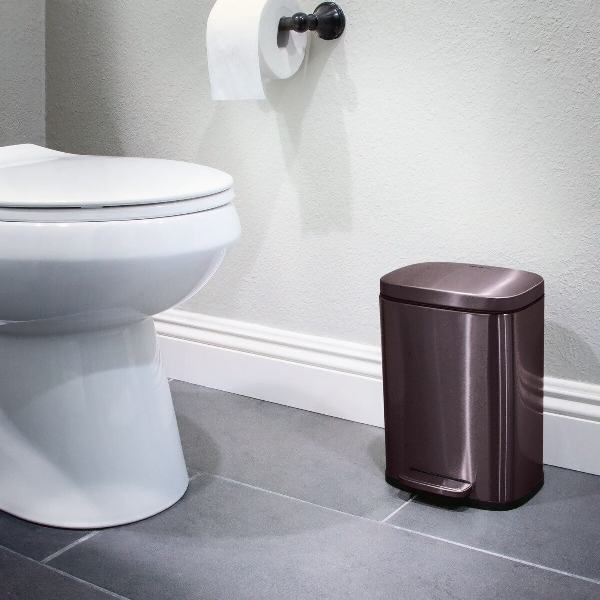 Poubelles Qualiazero 13,2 GAL plus deux poubelles rectangulaires à pédale 1,3 GAL - Combo familial