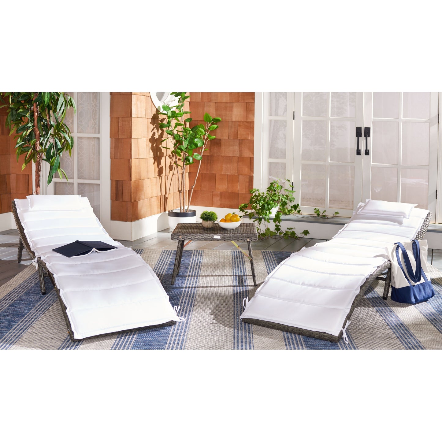 Ensemble de chaises longues d'extérieur Blaguna 3 pièces SAFAVIEH - 83 L x 20 P x 24 H