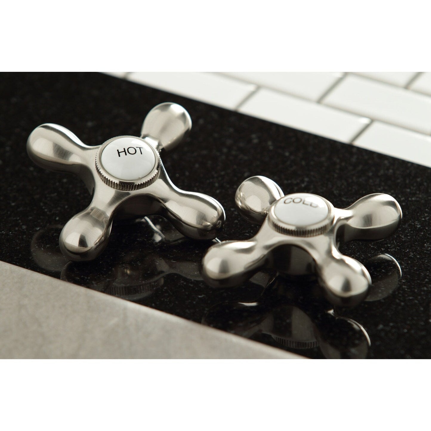 Robinet de cuisine Heritage Bridge avec douchette en laiton